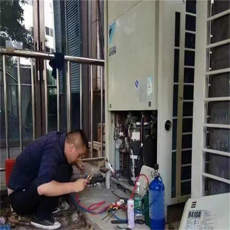 深圳龙华莱蒙水榭春天空调维修价格-空调安装移动
