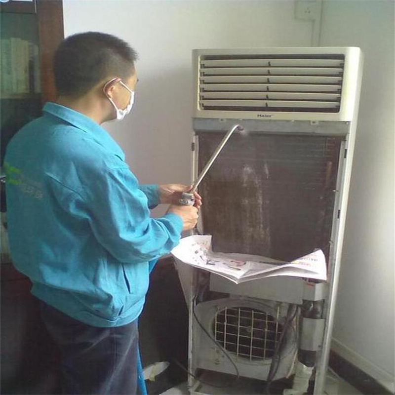 深圳龙华莱蒙水榭春天别墅柜机空调维修上门服务